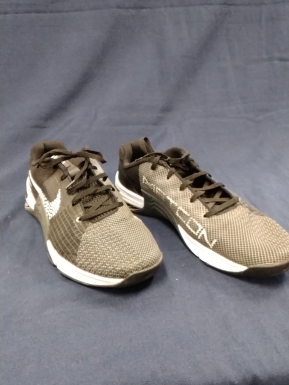 Nike Training Sneakers - Black/gray with White Swoosh